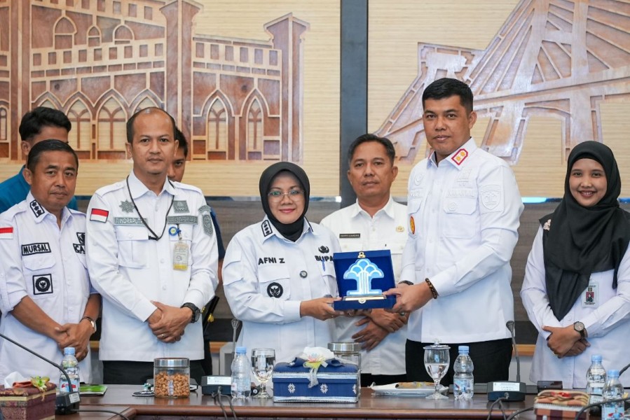 Dukung Pembentukan Pos Bantuan Hukum, Bupati Siak: Penyelesaian Hukum Hak Dasar Setiap Warga Negara