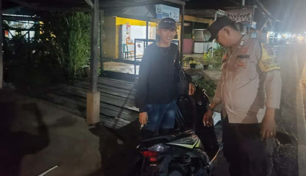 Jelang Pilkada, Polsek Tempuling Patroli Malam Hari Ciptakan Kamtibmas Kondusif