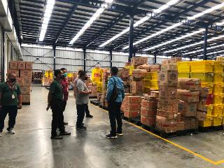 Dit Reskrim Temukan Tumpukan Minyak Goreng Dalam Jumlah Besar di Gudang Tiga Perusahaan