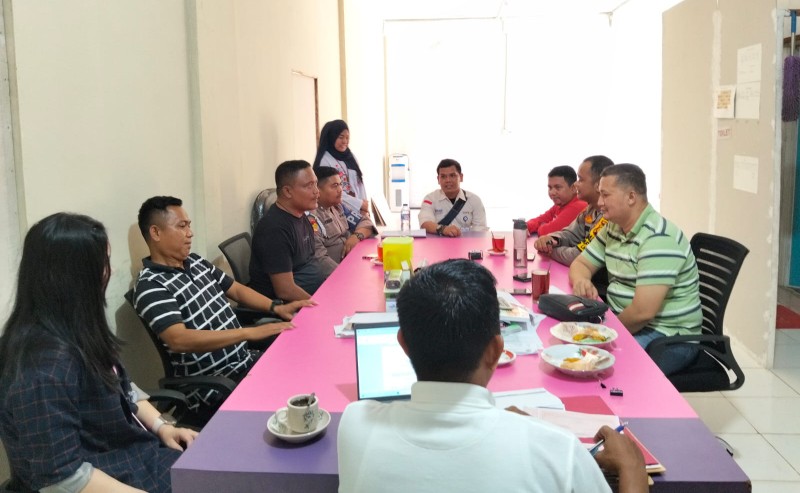 Bersama Pemerintahan Desa, Polsek Rambah Hilir Wujudkan Pilkada Damai