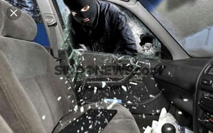 Ketua DPRD Sesalkan Aksi Pecah Kaca Mobil Di Gedung DPRD Siak