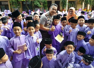 Wakapolres Pekanbaru Lakukan Penyuluhan Ke SD 36 