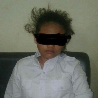 Cabuli Sesama Jenis, Lesbian Ini Ditangkap Polisi