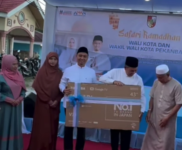 Safari Ramadan di  Masjid Nurul Huda Sail, Wawako Pekanbaru Paparkan Capaian  Kinerja Setahun