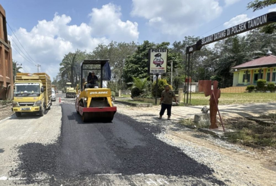 Segera Dibahas, Kerusakan Jalan di Kabupaten Rohul Menjadi Perhatian Serius Pemprov Riau