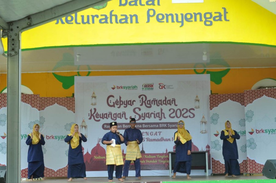 Pelajar Pulau Penyengat Kreatif Kampanyekan Literasi Keuangan Syariah dalam Bentuk Teater