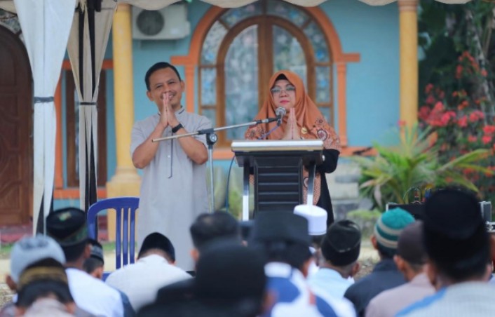 Bupati Siak Shalat Idul Adha bersama Ribuan Masyarakat di Kampung Mandiangin
