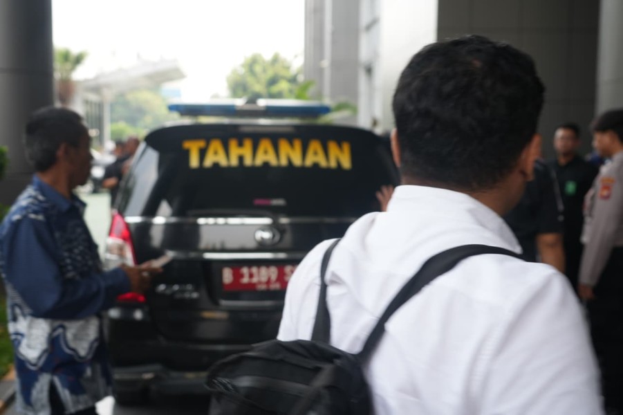 Berkas P-21, Kejagung Limpahkan Tersangka Dugaan TPPU FA dkk ke Kejari Jaksel