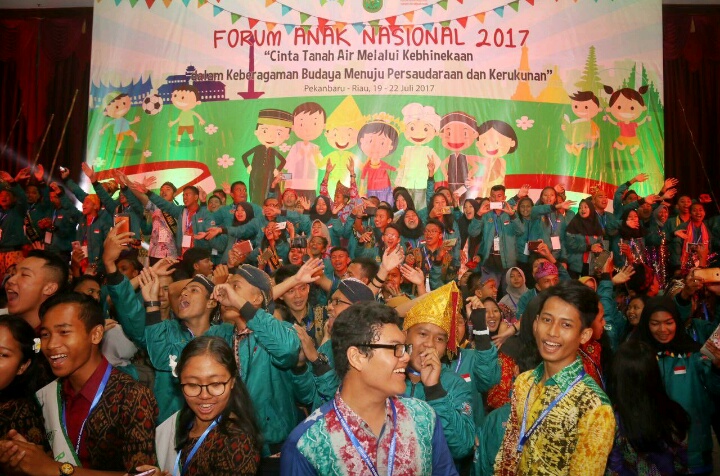 Wagubri Buka Forum Anak Nasional 2017 