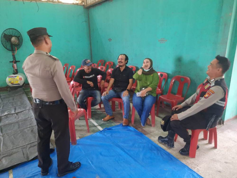 Polsek Concong Ajak Masyarakat Desa Panglima Raja Sukseskan Pilkada 2024