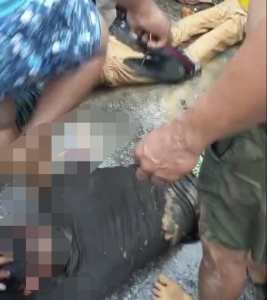 Apes! Dua Pelaku Jambret Terjebak Banjir Ditangkap Warga 