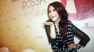 Kesibukan Rossa Jelang Konser Tunggal