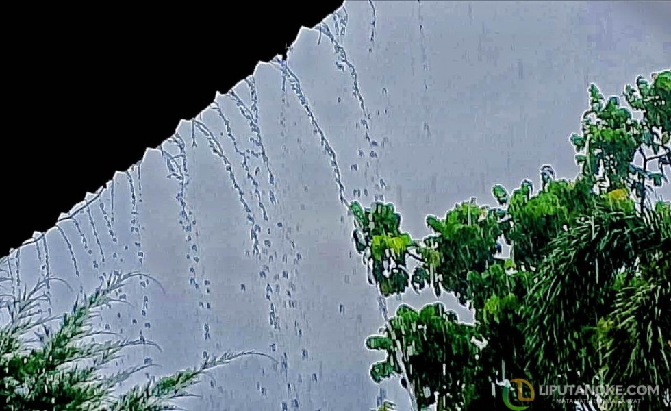 Waspada! Hujan Petir dan Angin Kencang Berpotensi Landa 7 Daerah di Riau Hari Ini