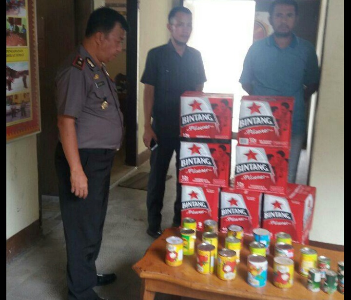 Polsek Kuantan Tengah Amankan Minuman Beralkohol Dan Makanan Kadaluarsa