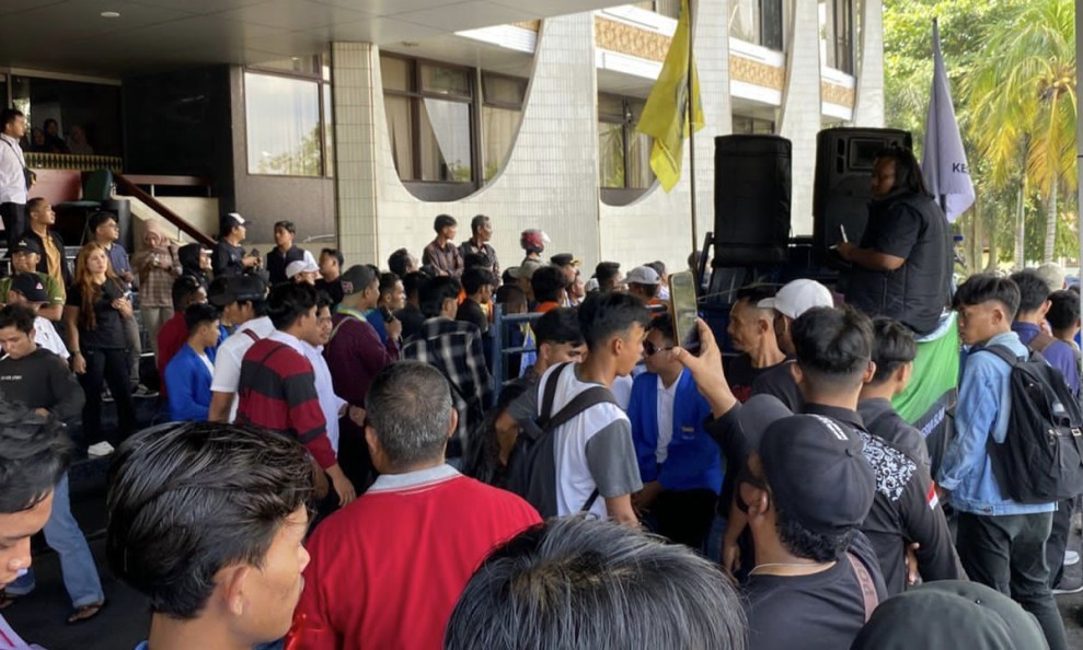 Tuntut Penegakan Hukum Terkait Mafia Tanah, Aliansi Masyarakat Riau Peduli Keadilan Gelar Aksi di Kantor Gubernur