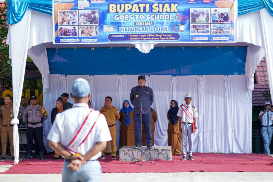 Bupati Alfedri Minta Siswa-siswi Rajin Belajar dan Perkuat Tekad Meraih Cita-cita