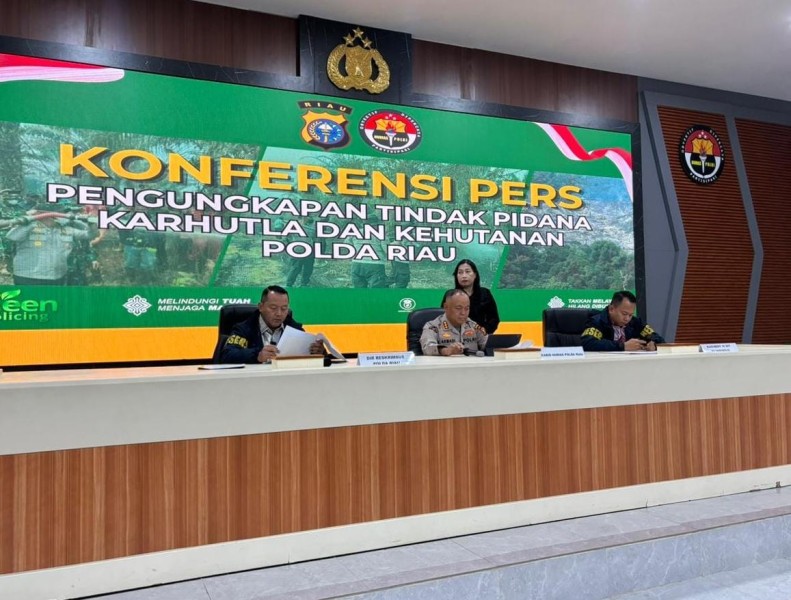 Polda Riau Bongkar Perusakan Hutan di Rohil, Dua Tersangka Ditahan