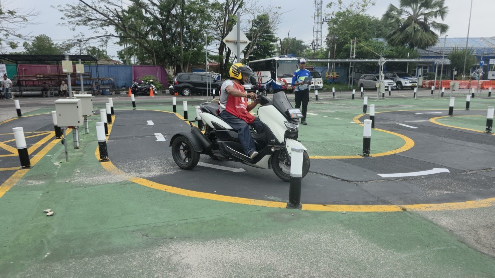 Satlantas Polresta Pekanbaru Permudah Penyandang Disabilitas Urus SIM D dan DI