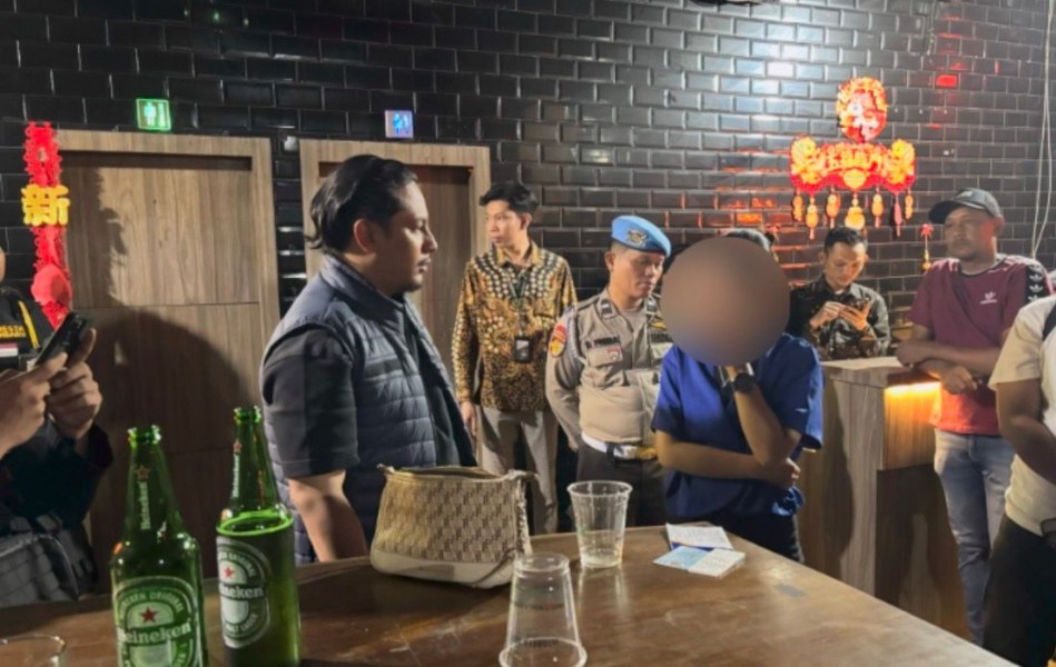 Grebek THM Jelang Ramadan, Dua Wanita Positif Narkoba Diamankan di Pekanbaru