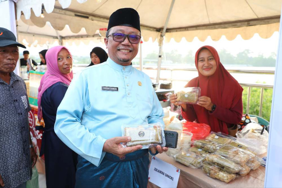 Pelaku UMKM Senang Jualan di Bazar FSB Difasilitasi Pemkab Siak