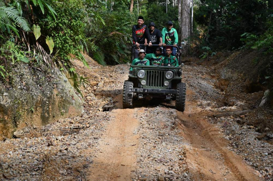 Abdul Wahid Ke Pedalaman Jelajah Track Ekstrim, UAS: Saya berharap Ada Pemimpin Yang Sensitif dengan Daerah Terpencil