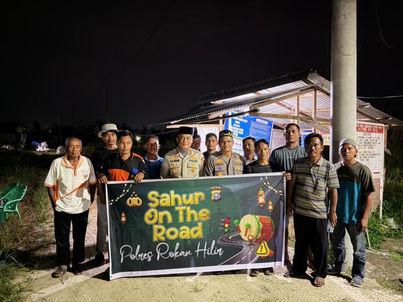 Kapolres Rohil Turun Langsung Sahur On The Road, Perkuat Harkamtibmas Ramadhan  1447 H