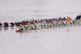 Saksikan Pacu Jalur di Tepian Narosa, Atlet dan Official Porprov Mengaku Terkesan