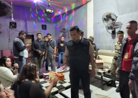 Selain Temukan Muda Mudi Sedang Berduan di Kamar Hotel, Satpol PP Juga Temukan Alat Hisap Sabu