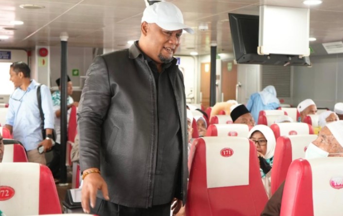 Rombongan Jamaah Haji Siak Bertolak dari Batam ke Sungai Apit