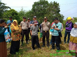 Akhirnya Lahan Milik Juminem Dieksekusi, Ahli Waris Hanya Pasrah 