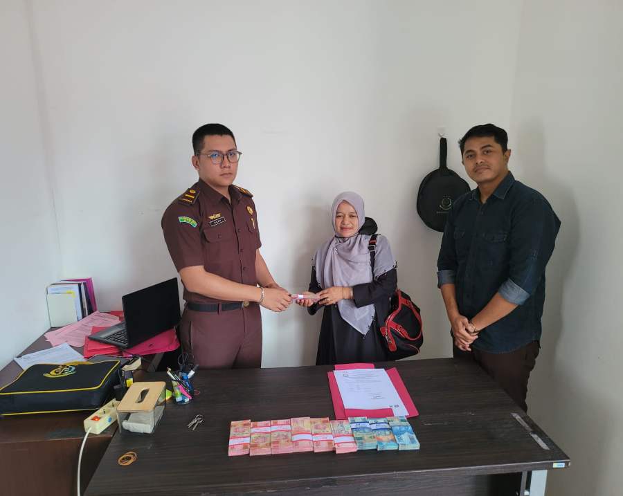 Mantan Kepala BPKAD Kuansing Bayar Uang Pengganti Rp83,196,978 Kasus Perjalanan Dinas