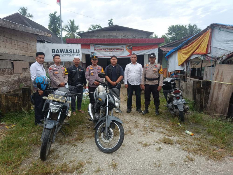 Polsek Tempuling Laksanakan Patroli Roda Dua di Kantor PPK dan Panwascam Pasca Pilkada 2024
