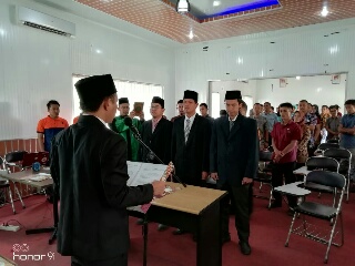 Ketua Bawaslu Kuantan Singingi Lantik 3 PAW Panwaslu Kecamatan