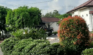 Diperiksa Kejari 6 Jam Lebih, Bupati Kuansing Keluar Lewat Belakang Hindari Wartawan