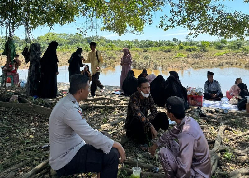 Polsek Kepenuhan Ajak Tokoh Masyarakat Desa Rantau Sakti Wujudkan Pilkada Damai 2024
