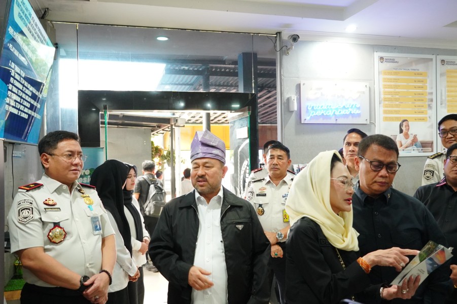 Komisi XIII DPR RI Tinjau Layanan Kantor Imigrasi Pekanbaru, Apresiasi Pelayanan Prima bagi Masyarakat