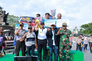 Pemkab Siak Lepas Kepulangan Team Internasional Serindit Boat Race Asal Malaysia
