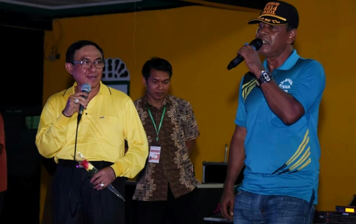 'Benang Biru' Wardan ada di 'Sepanjang Jalan Kenangan' Ikha