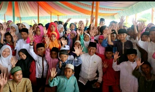 Syukuran Milad ke-57, Bupati Inhil Undang Anak Yatim Piatu dan Dai Cilik