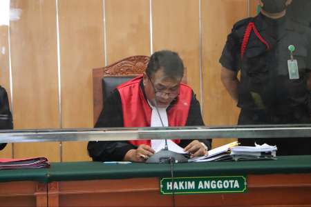 Mantan Kapolres Bukittinggi Divonis 17 Tahun Penjara, Denda Rp 2 Miliar