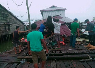 Ngeri!!!!! Bencana Puting Beliung Landa Kabupaten Inhil