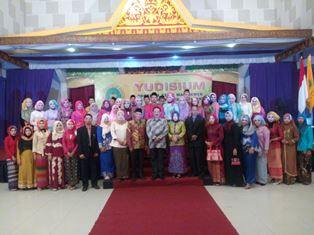 164 Mahasiswa Unisi Gelar Yudisium 