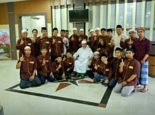 Wasekjen MUI: Kita Harus Menjaga Syariat Islam di Indonesia