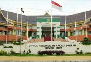 Syahroni Tua Bakal Gantikan Almarhum Dedet di DPRD Riau 