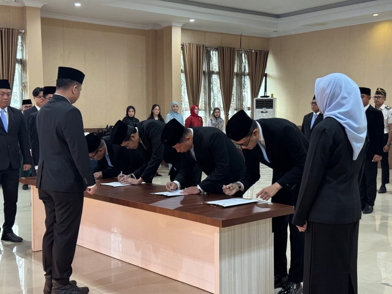 Perkuat Kinerja Organisasi, Imigrasi Pekanbaru Lantik Pejabat Baru