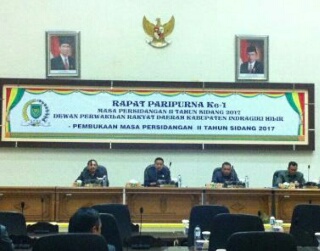 Buka Masa Persidangan II, Ketua DPRD Inhil Dani Pimpin Rapat Paripurna