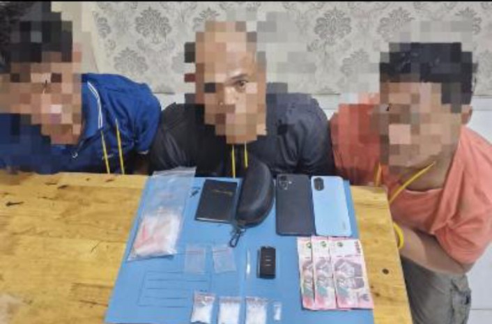 Gerebek Rumah di Siak, Polisi Tangkap 4 Orang dan Sabu Berhasil Disita