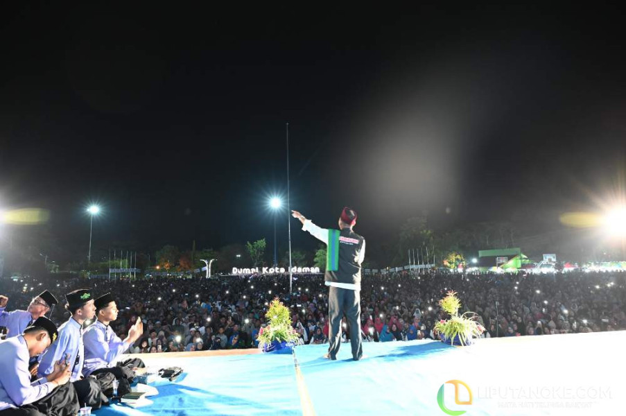 Melepas Rindu di Kota Idaman, Tabligh Akbar UAS dan Abdul Wahid Dihadiri Puluhan Ribu Jamaah