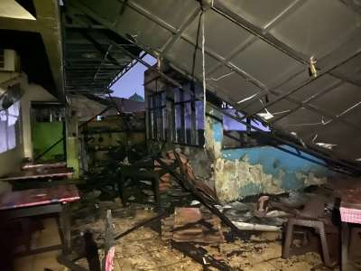 Dua Bangunan Milik Disdik Riau Tinggalkan Puing-puing Usai Dilalap Si Jago Merah