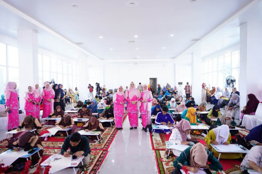 Dekranasda Riau Gelar Lomba Motif Tenun dan Batik Khas Riau, ini Pesan Zuliana Rahman Hadi